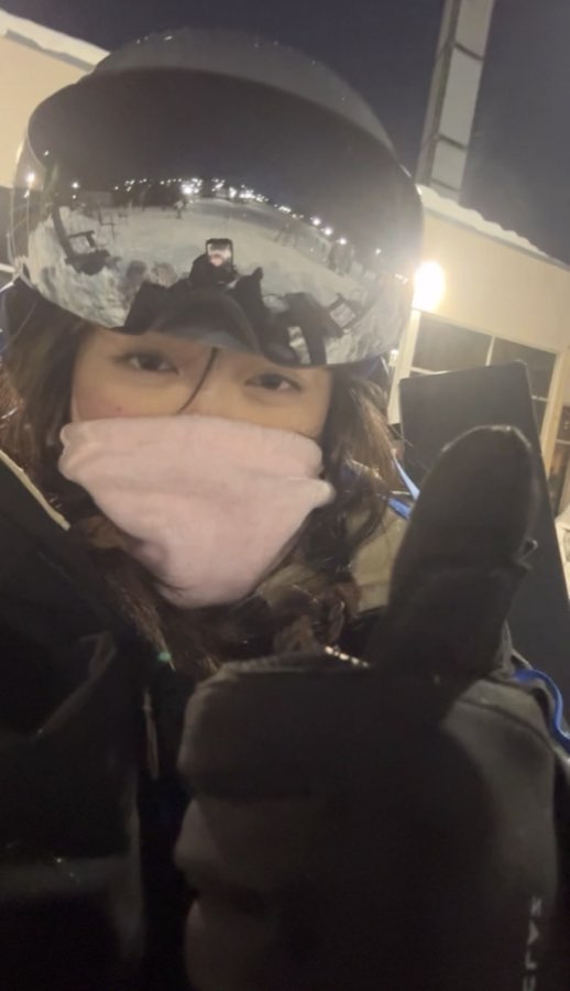 Selfie in full ski gear